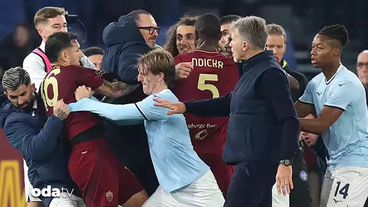 Roma olaylı derbide Lazio’yu devirdi