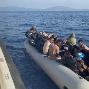 izmirde gocmen faciasi dortcansiz bedene ulasildi ekipler arama yapiyor SxP7kwIK