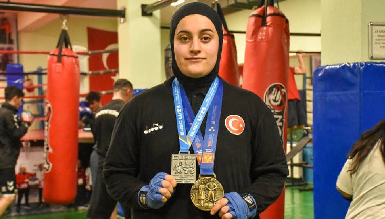 seyma duztas dunya ucuncusu oldu VplDef2R
