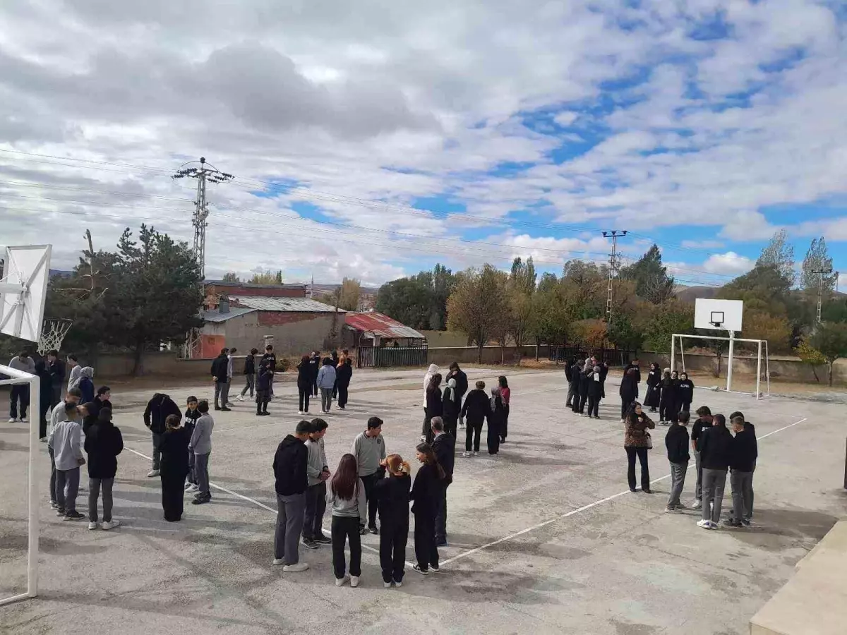 aydintepedeki okullarda afet tatbikati gerceklestirildi Lkqrejyl.jpg