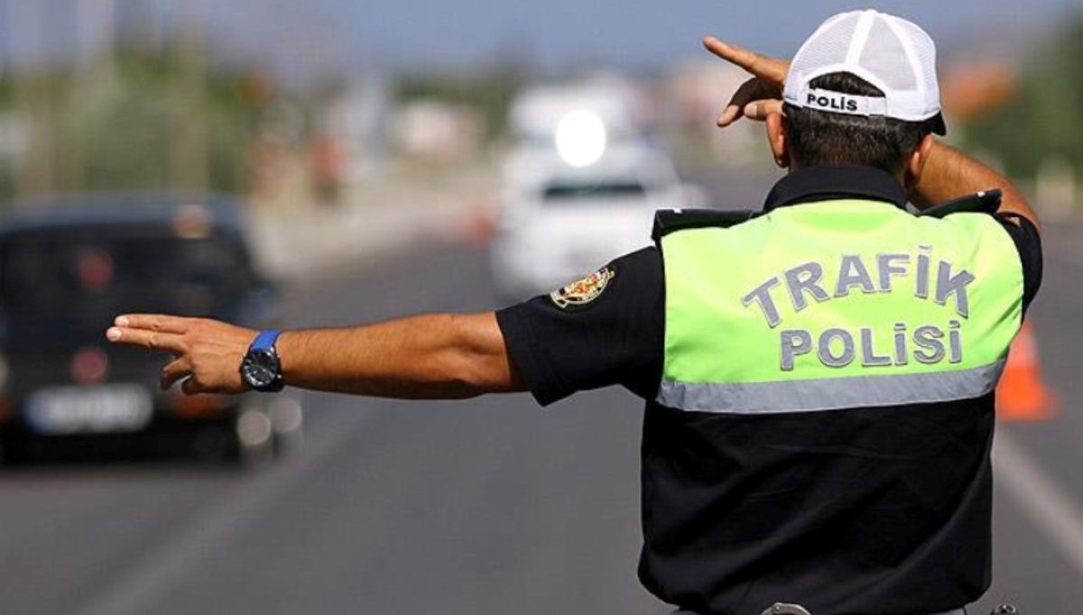 bursada alkollu surucu ters yone girdi XVjU6Bhy.jpg