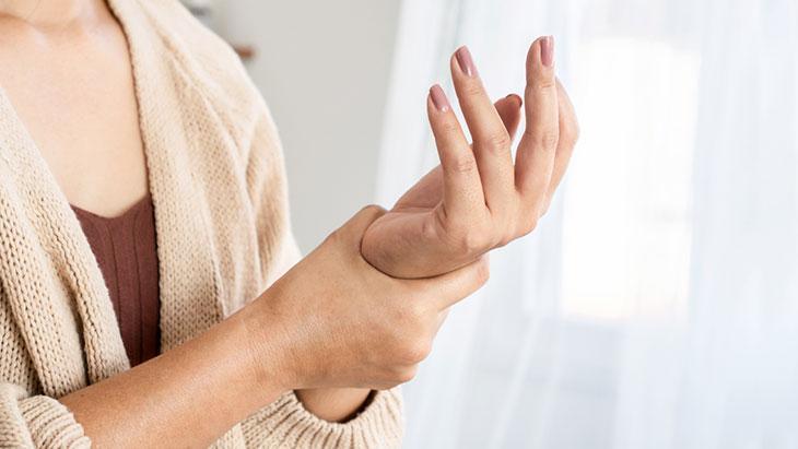 sessiz tehdit artrit sadece yaslilari vurmuyor eklem agrilarini hafife almayin YAbqnONb.jpg