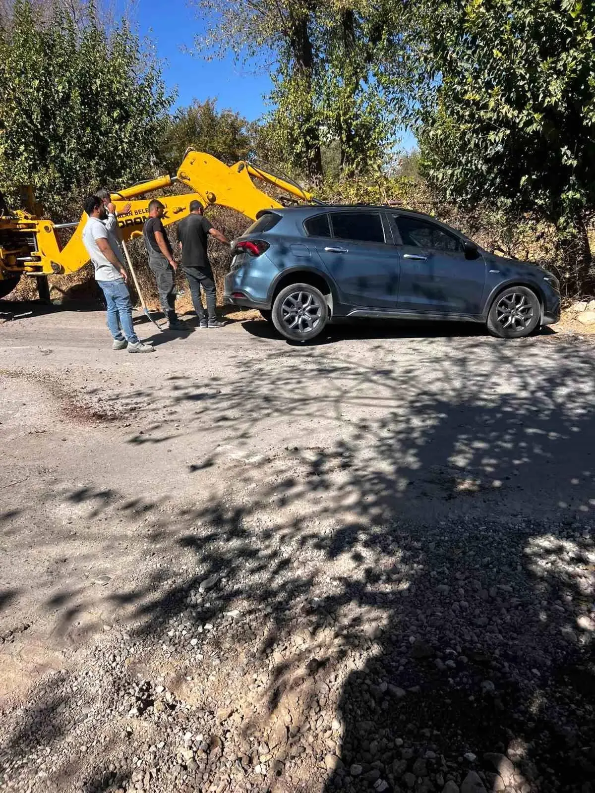 siirtte otomobil cukura dustu yarali yok cUnlrEer