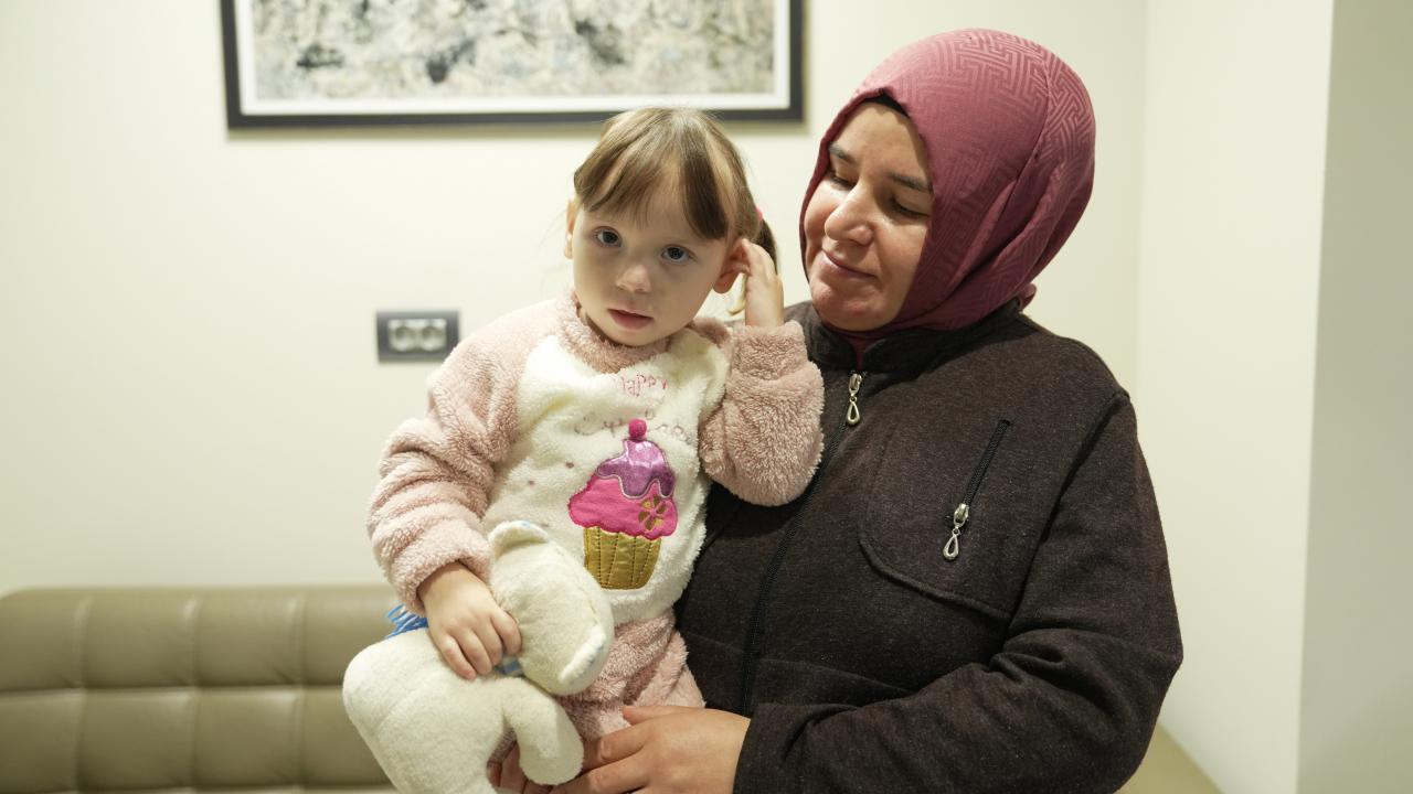 karaciger yetmezligiyle dogdu annesinin fedakarligiyla hayata tutundu rRW9rsJM.jpg